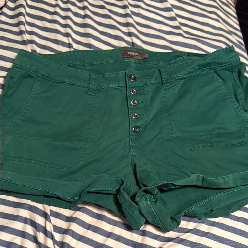 Torrid Green Button-Front Shorts - Picture 4 of 4